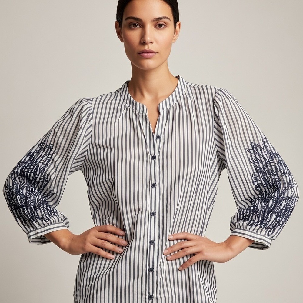 Fig + Flower Navy White Striped Seersucker Blouse Embroidered Puff Sleeve Small